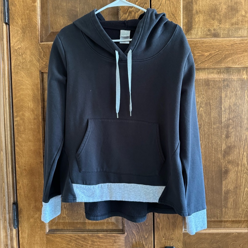 Rainbeau Women's Black/Grey Hooded Sweatshirt - Size Medium